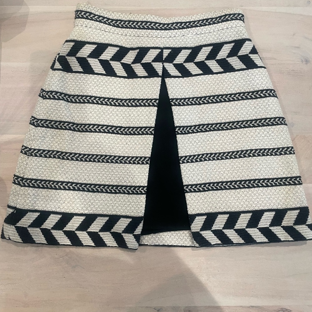 Alice + Olivia Black and White Striped Skirt - Picture 5 of 8